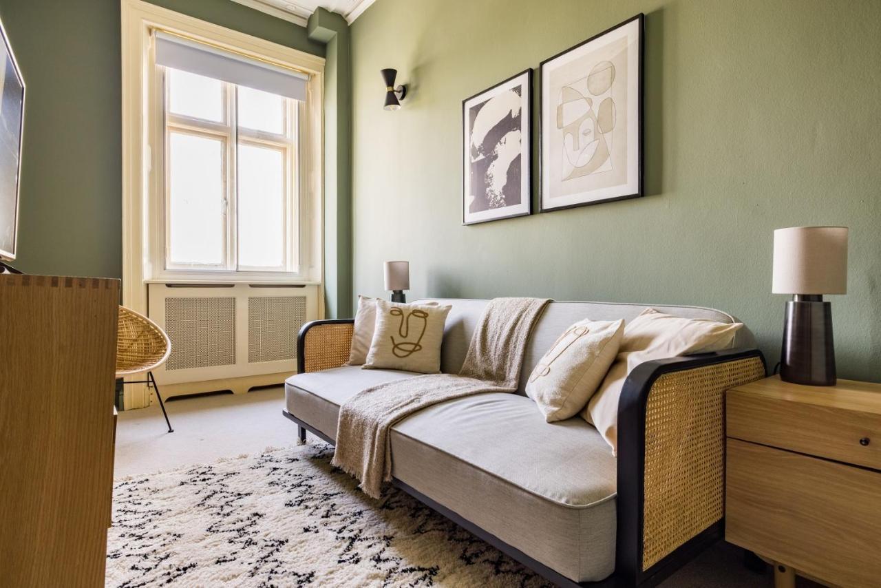 Апартаменти The Sussex Garden Retreat - Elegant 2Bdr Flat Лондон Екстер'єр фото
